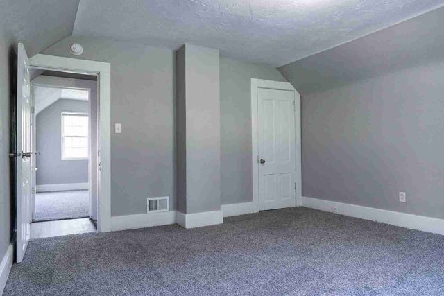 1432 W 6TH Street, Davenport, IA 52802