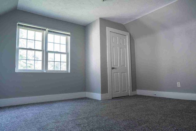 1432 W 6TH Street, Davenport, IA 52802