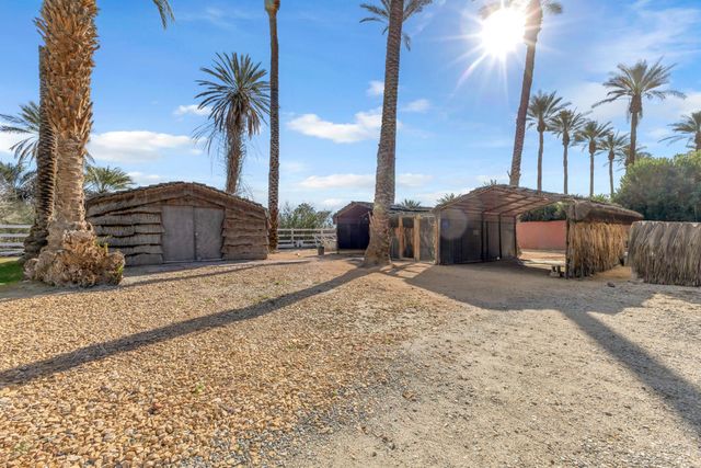 58200 Almonte Drive, La Quinta, CA 92253