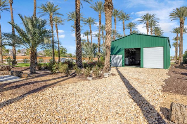 58200 Almonte Drive, La Quinta, CA 92253