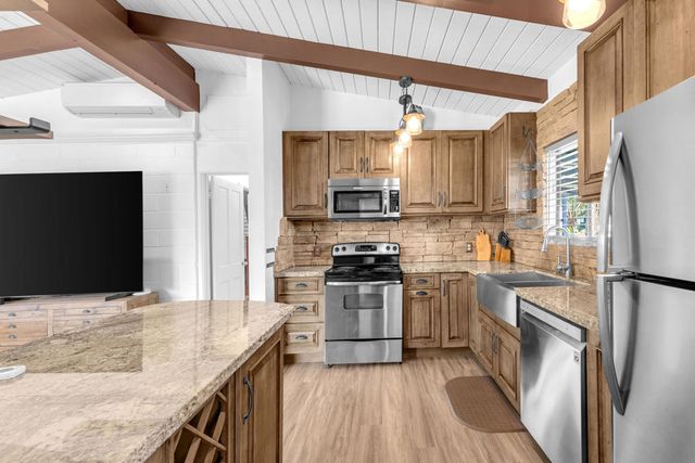 58200 Almonte Drive, La Quinta, CA 92253