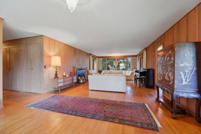 24733 Loma Prieta Avenue, Los Gatos, CA 95033