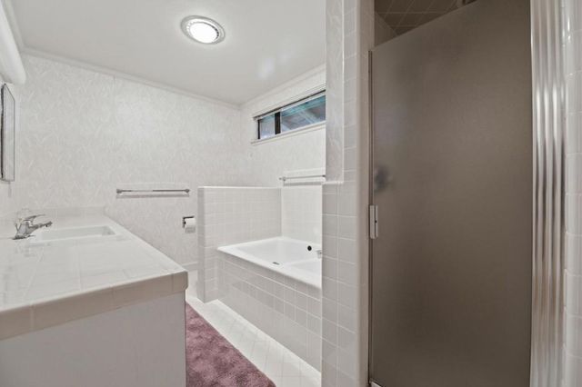 24733 Loma Prieta Avenue, Los Gatos, CA 95033