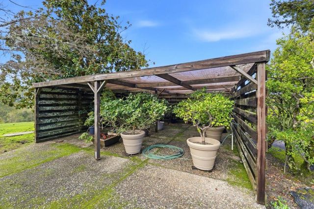 24733 Loma Prieta Avenue, Los Gatos, CA 95033