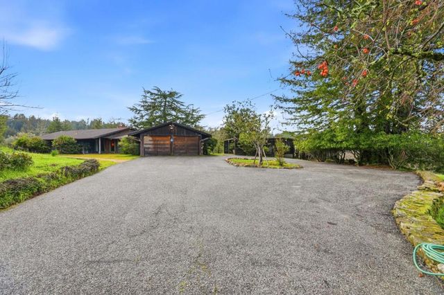 24733 Loma Prieta Avenue, Los Gatos, CA 95033