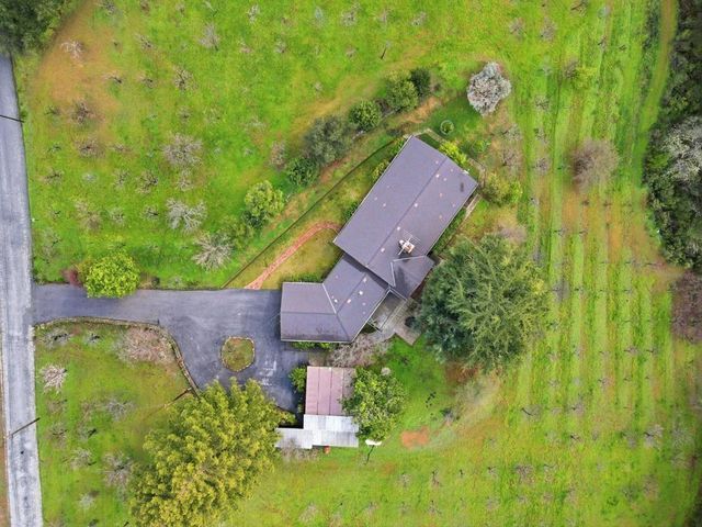 24733 Loma Prieta Avenue, Los Gatos, CA 95033