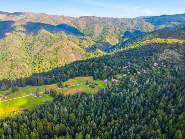 24733 Loma Prieta Avenue, Los Gatos, CA 95033