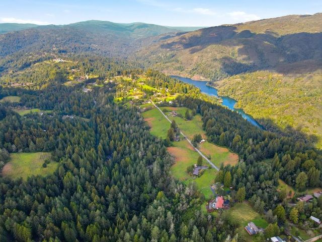 24733 Loma Prieta Avenue, Los Gatos, CA 95033