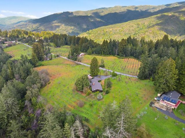 24733 Loma Prieta Avenue, Los Gatos, CA 95033