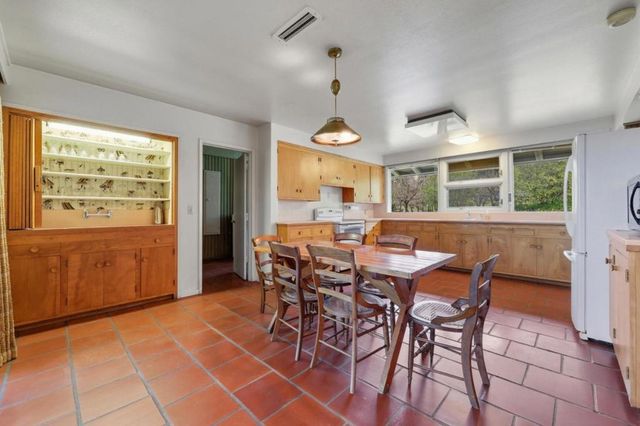 24733 Loma Prieta Avenue, Los Gatos, CA 95033