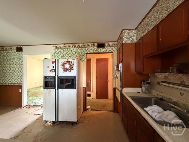 24 W 49th Street, Savannah, GA 31405