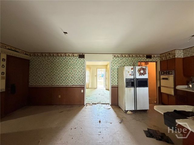 24 W 49th Street, Savannah, GA 31405