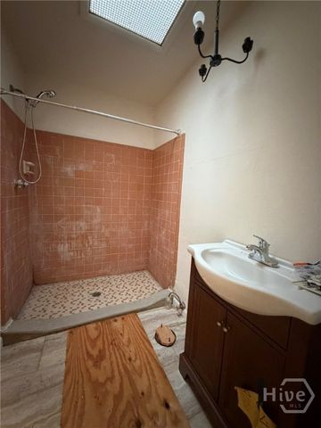 24 W 49th Street, Savannah, GA 31405