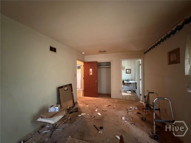 24 W 49th Street, Savannah, GA 31405