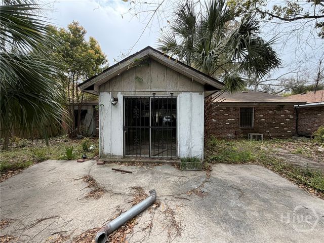 24 W 49th Street, Savannah, GA 31405