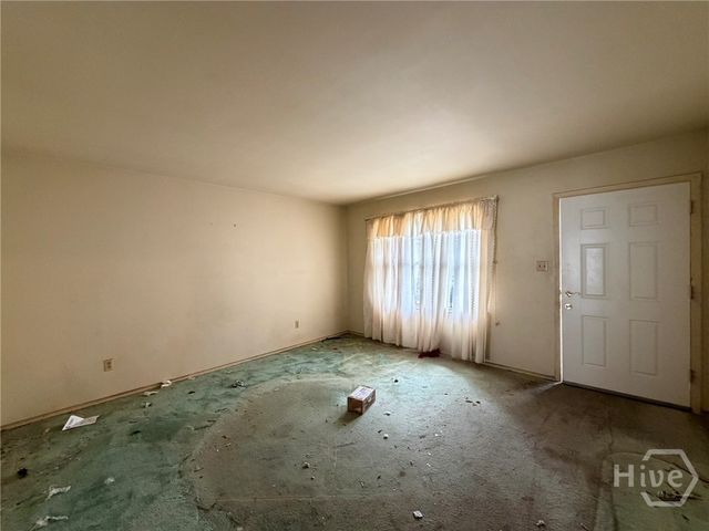 24 W 49th Street, Savannah, GA 31405