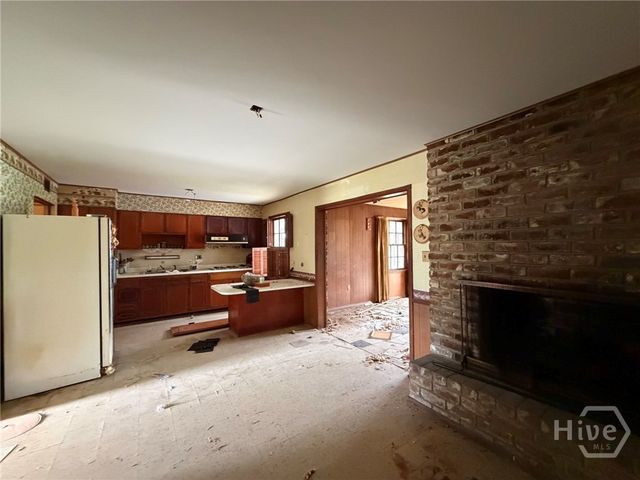 24 W 49th Street, Savannah, GA 31405