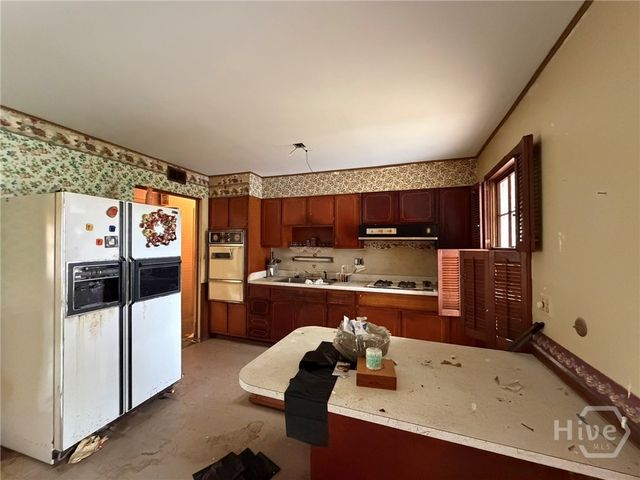 24 W 49th Street, Savannah, GA 31405