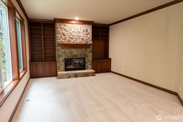 19626 NE 42nd Way, Sammamish, WA 98074
