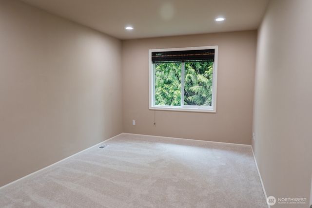 19626 NE 42nd Way, Sammamish, WA 98074