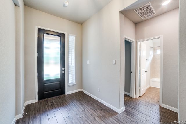2010 Bailey Forest, San Antonio, TX 78253