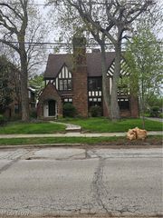 3448 Lynnfield Road, Shaker Heights, OH 44122