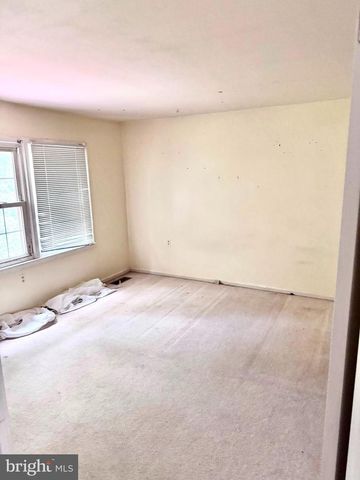 11974 COTTON MILL DR, Woodbridge, VA 22192