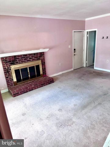 11974 COTTON MILL DR, Woodbridge, VA 22192