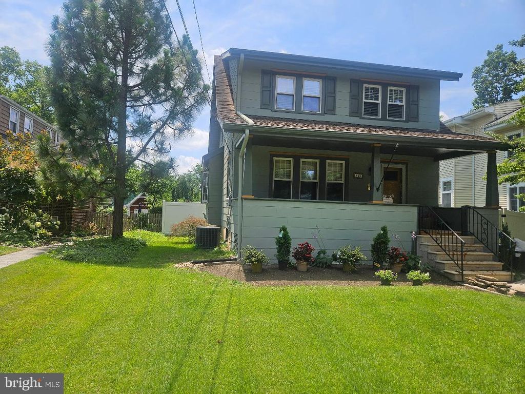 341 W CENTRE ST, Woodbury, NJ 08096