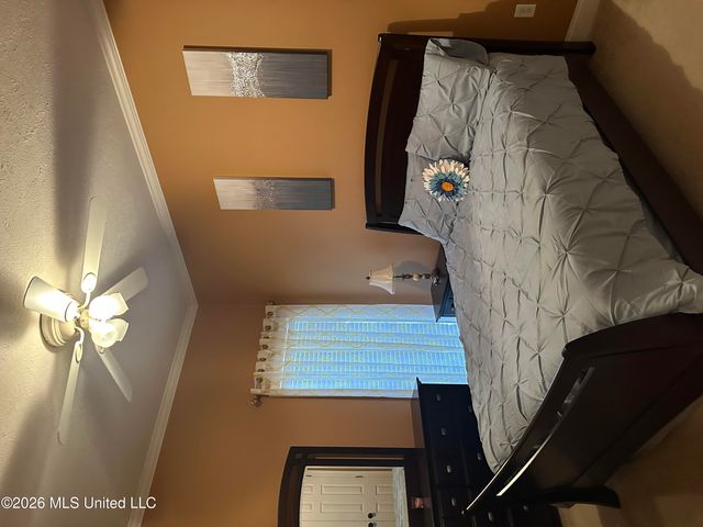 312 E Magnolia Place, Pearl, MS 39208