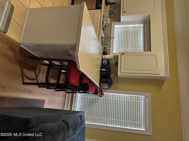 312 E Magnolia Place, Pearl, MS 39208