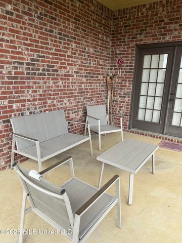 312 E Magnolia Place, Pearl, MS 39208