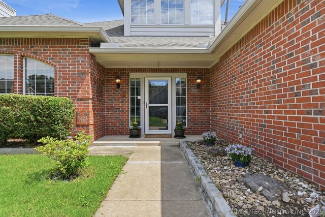 10907 E 74th Street, Tulsa, OK 74133