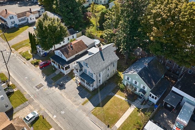 6 Hill Ave, Easthampton, MA 01027