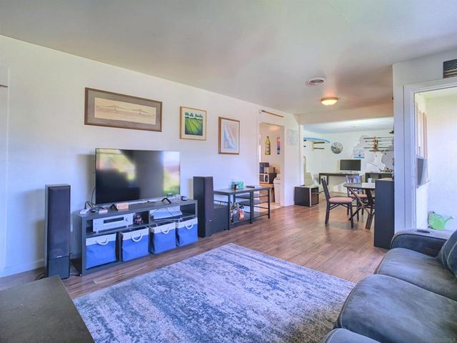 3861 Hiawatha Way, San Diego, CA 92117