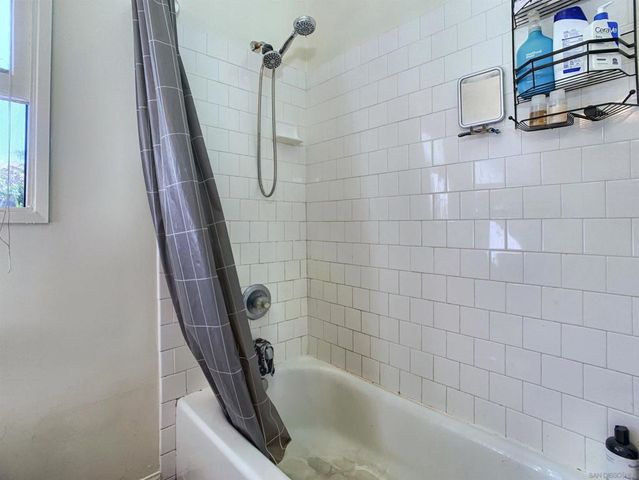 3861 Hiawatha Way, San Diego, CA 92117