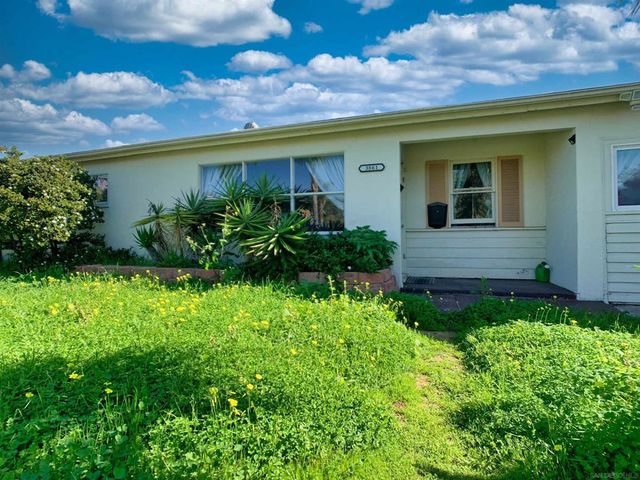 3861 Hiawatha Way, San Diego, CA 92117