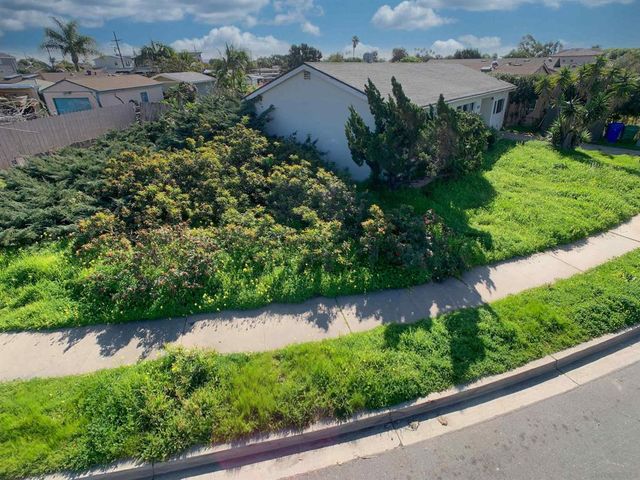 3861 Hiawatha Way, San Diego, CA 92117