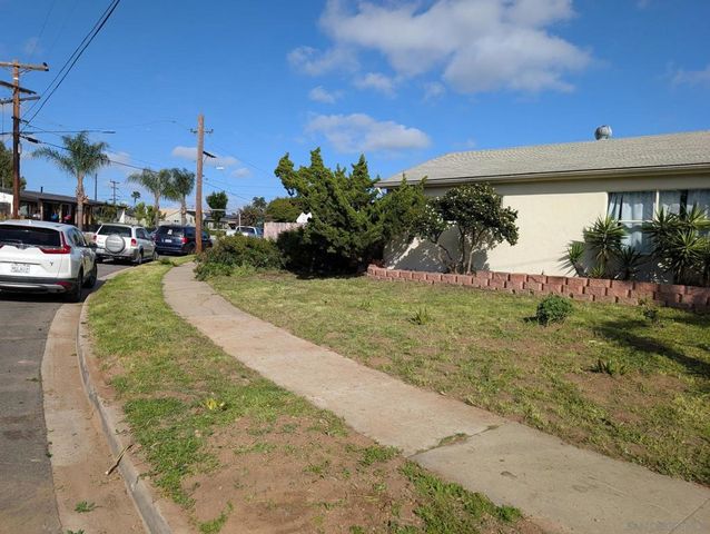 3861 Hiawatha Way, San Diego, CA 92117