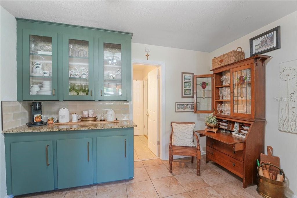 Image 13 of property listing at 1407 21ST STREET W, Bradenton, FL 34205