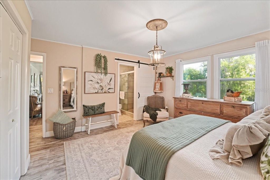 Image 16 of property listing at 1407 21ST STREET W, Bradenton, FL 34205