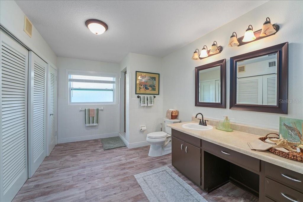 Image 21 of property listing at 1407 21ST STREET W, Bradenton, FL 34205