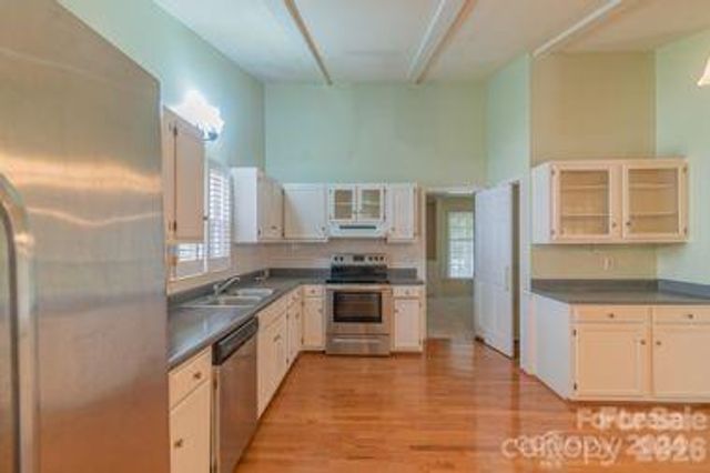 7115 Powder Mill Place, Charlotte, NC 28277