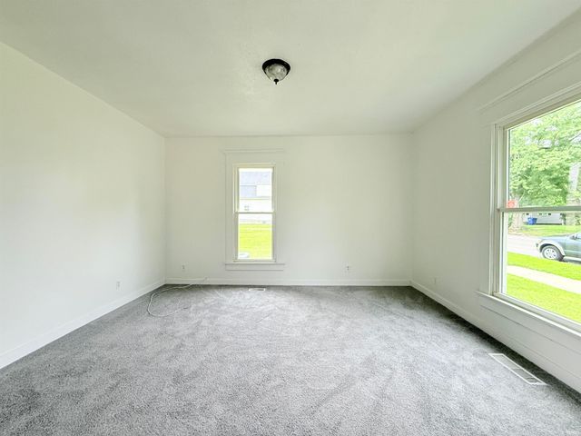 1323 W Euclid Avenue, Marion, IN 46952