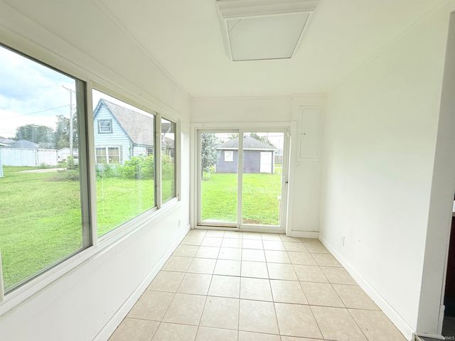 1323 W Euclid Avenue, Marion, IN 46952