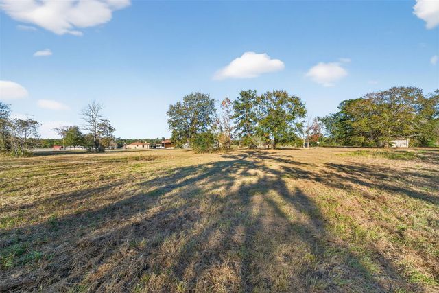 230 County Road 3373, Cleveland, TX 77327