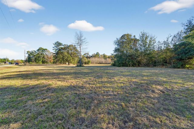 230 County Road 3373, Cleveland, TX 77327