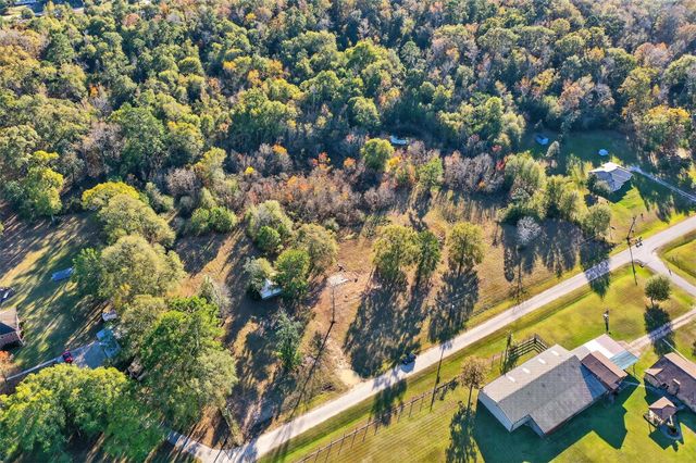 230 County Road 3373, Cleveland, TX 77327