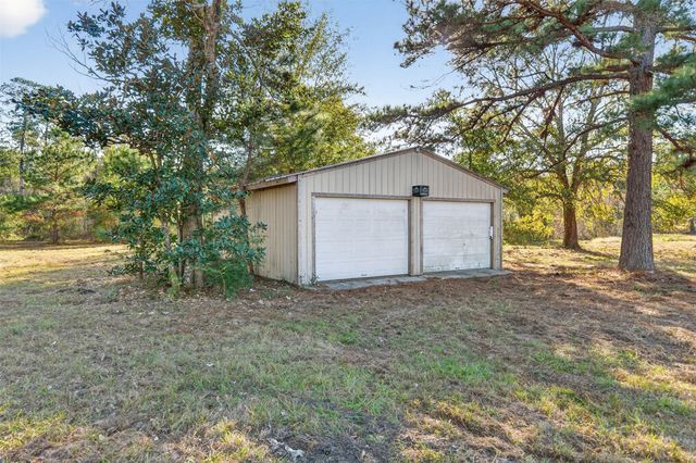 230 County Road 3373, Cleveland, TX 77327