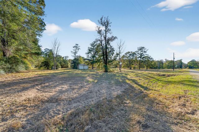 230 County Road 3373, Cleveland, TX 77327